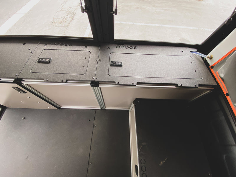 Alu-Cab Alu-Cabin Toyota Tundra 2007-2021 2nd and 2.5 Gen. - Middle Utility Module - 6'5" Bed